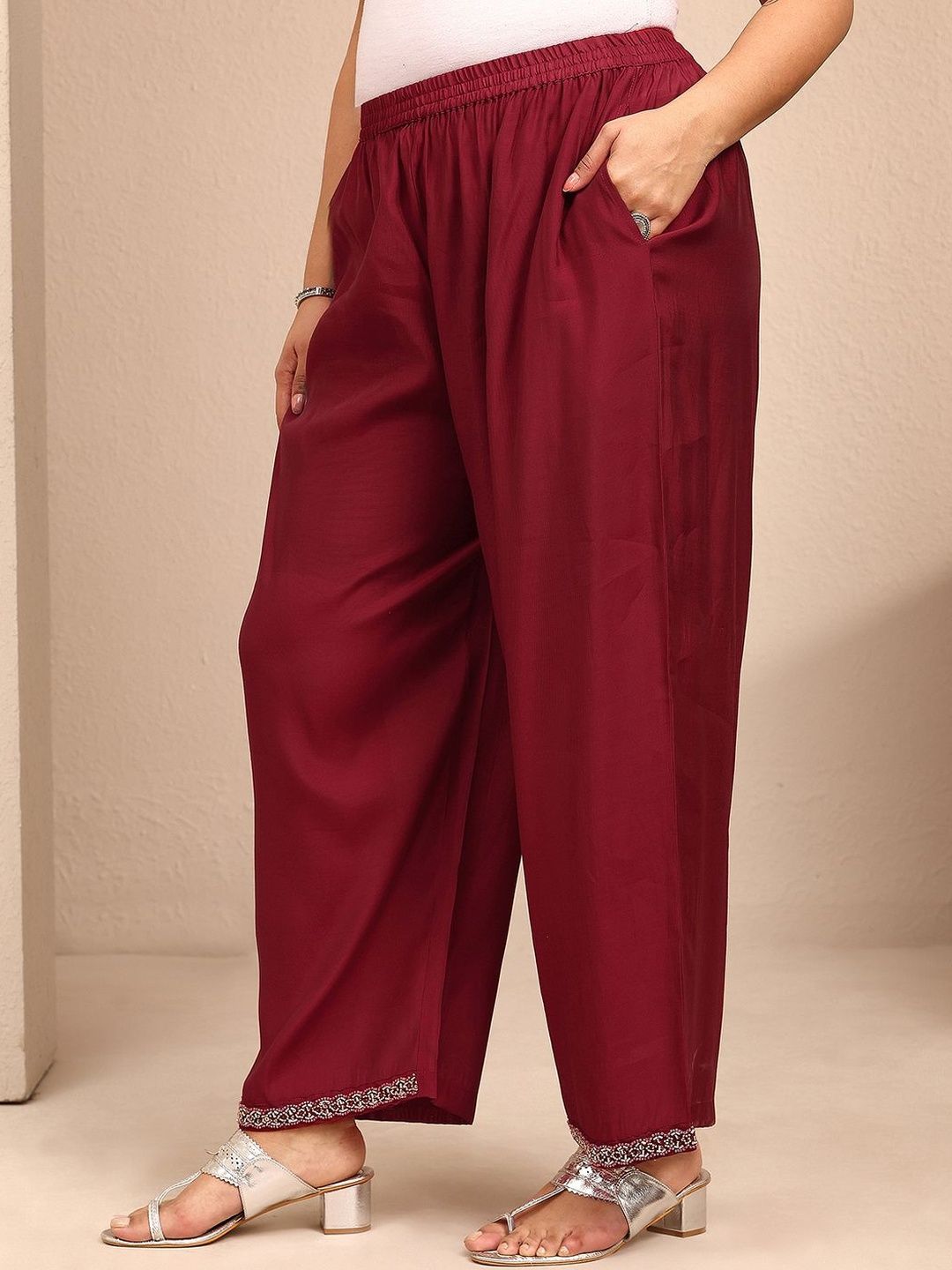 Dhiyona Women's Ethnic Motifs Embroidered Thread Work Kurta with Trousers & Dupatta