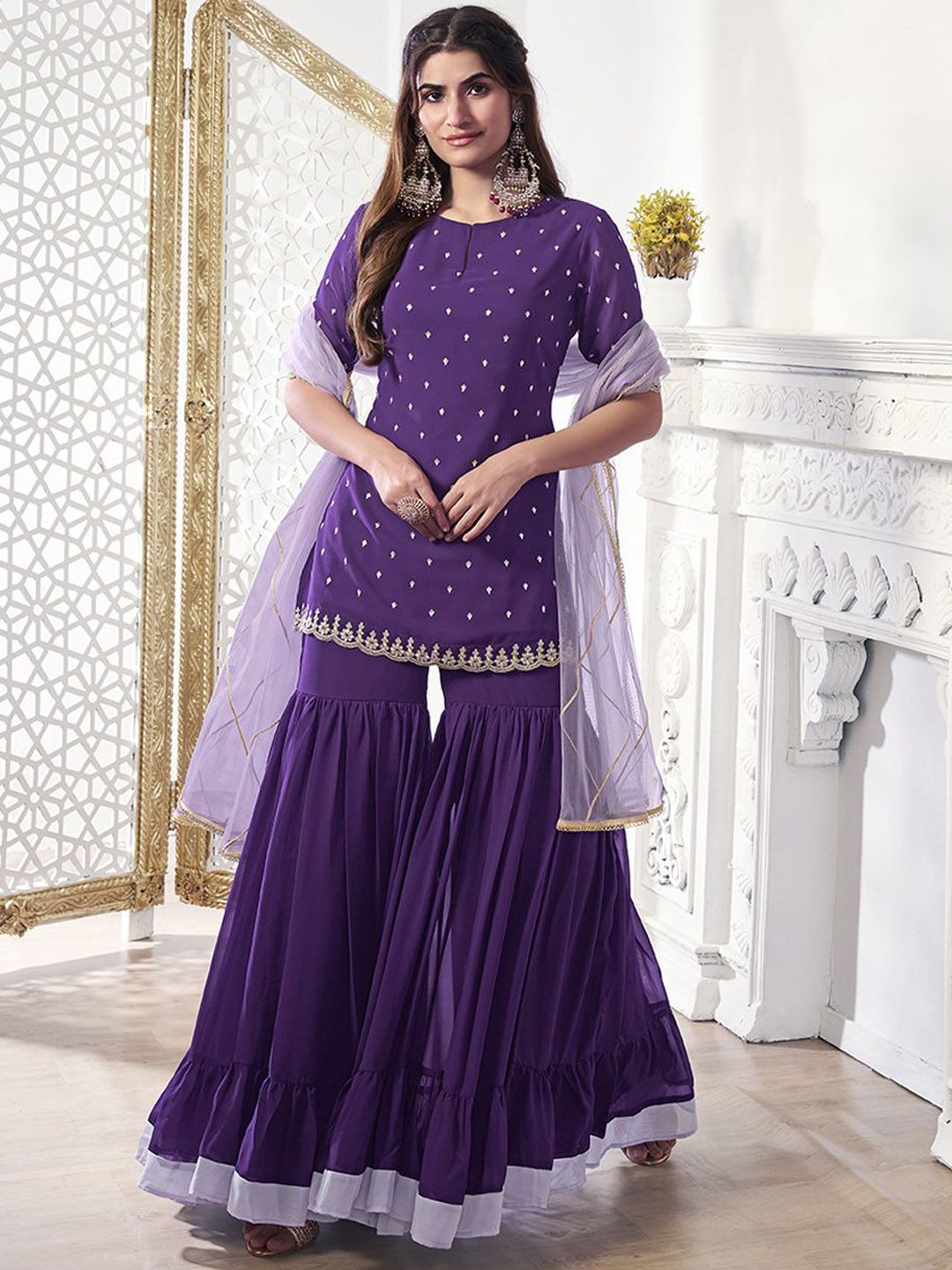 Dhiyona IN Women Floral Thread Sequinned Embroidered Kurta, Palazzos & Dupatta Set