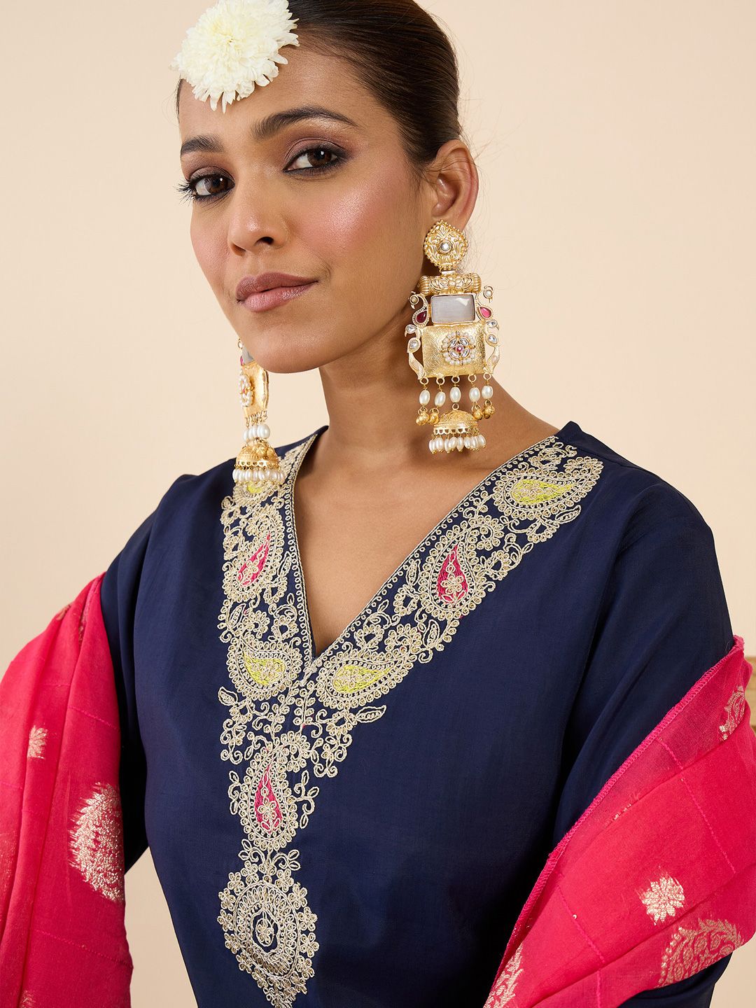 Women Ethnic Motifs Embroidered Regular Thread Work Kurta with Trousers & With Dupatta