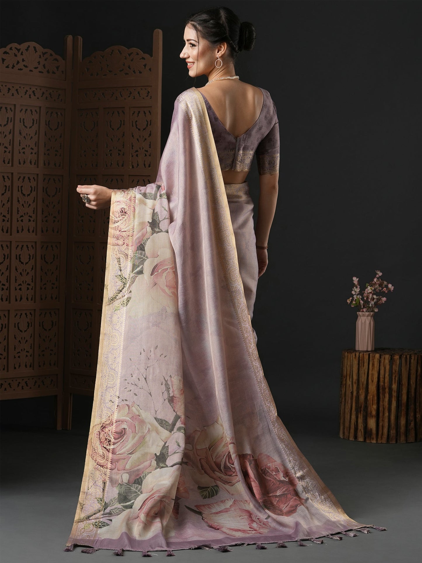 Women's Kanjeevaram Silk Lavendar Printed Designer Saree With Blouse Piece