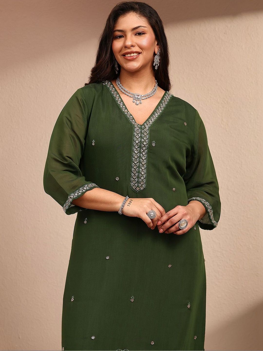 Dhiyona Women's Ethnic Motifs Embroidered Thread Work Kurta with Palazzos & Dupatta