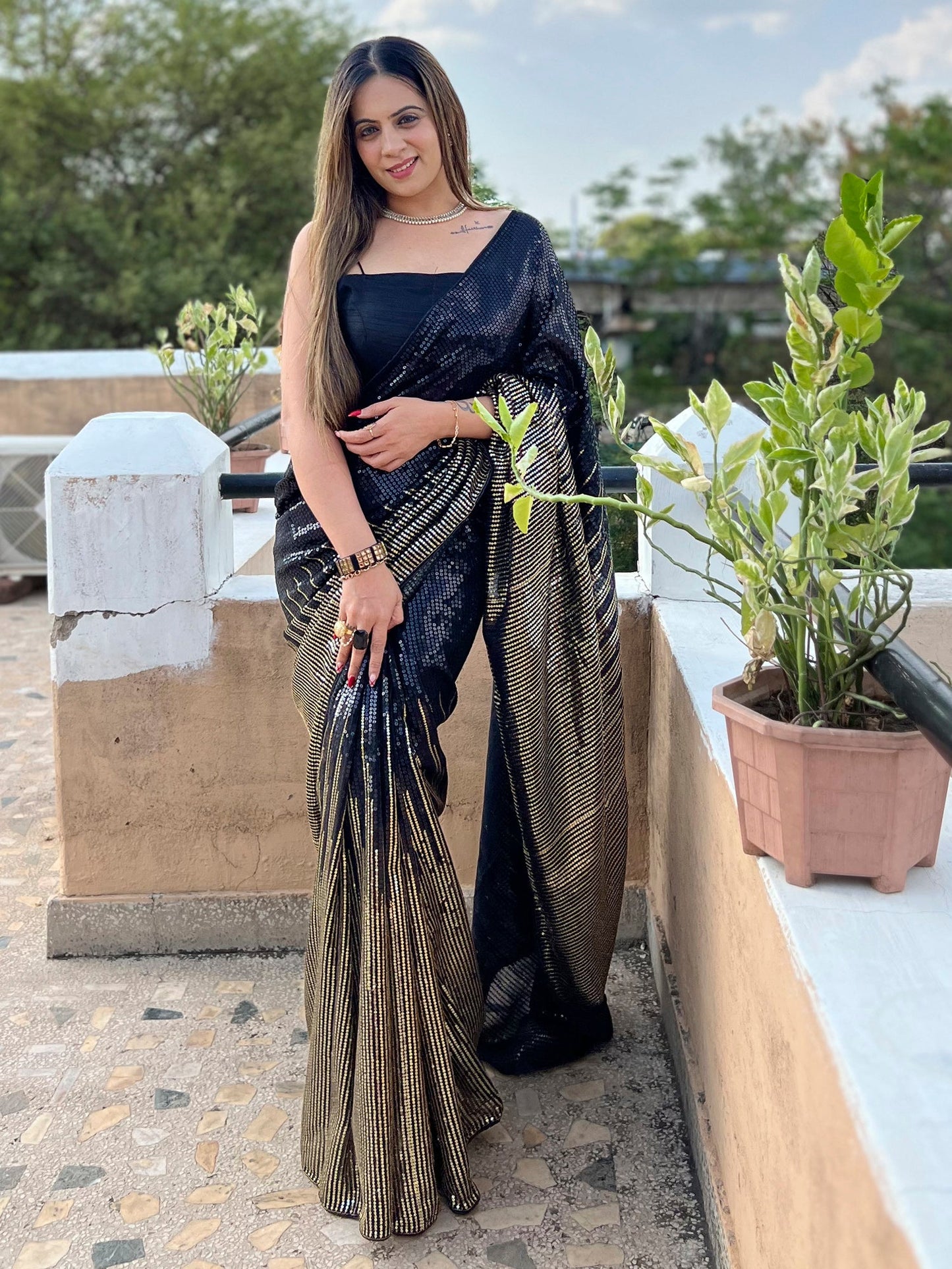 Women's Georgette Black Embellished Designer Saree With Blouse Piece