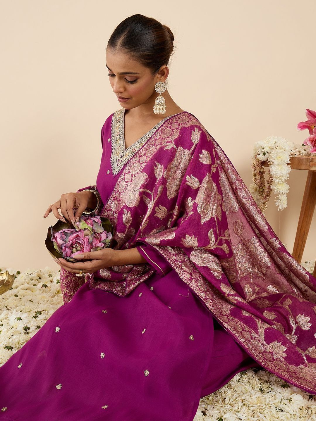 Floral Embroidered V-Neck Regular Straight Kurta With Trousers & Dupatta