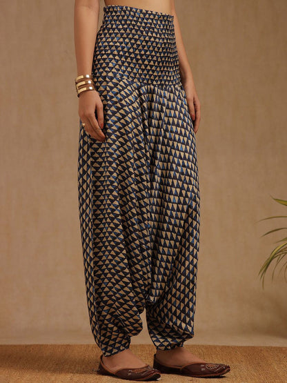 Dhiyona SO Women's Women Geometric Printed Kurt with Patiala & Jacket