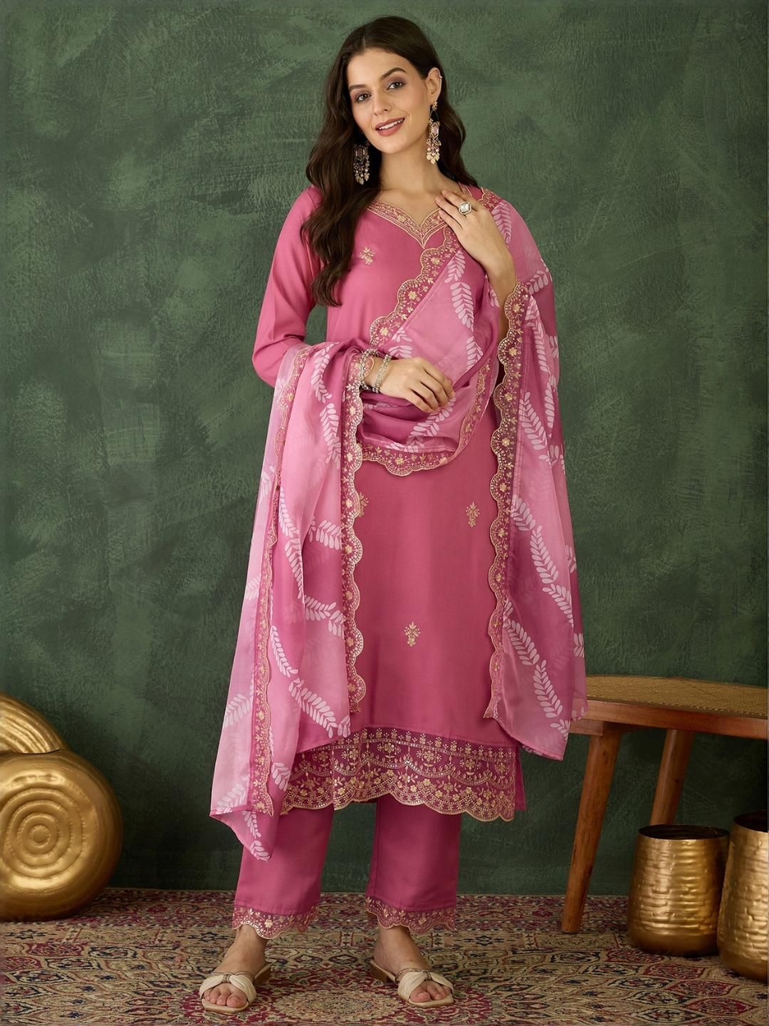 Dhiyona KL Women Pink Viscose Rayon Kurta Sets