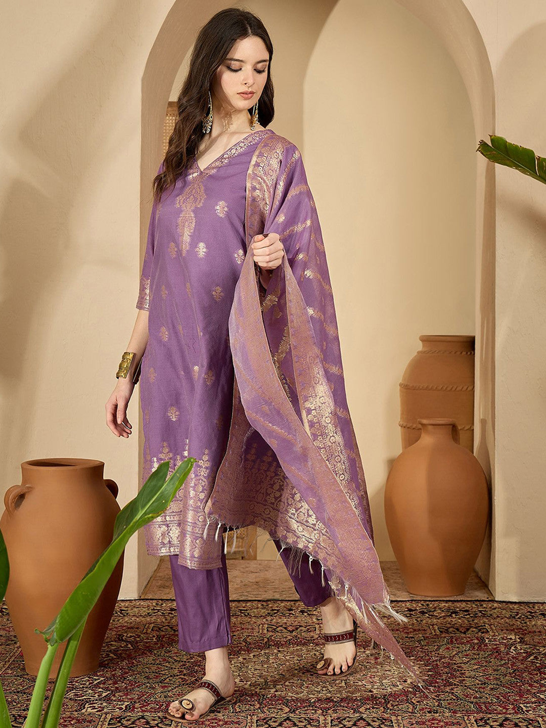Dhiyona SN Women Ethnic Motifs Woven Design Kurta with Trousers & Dupatta
