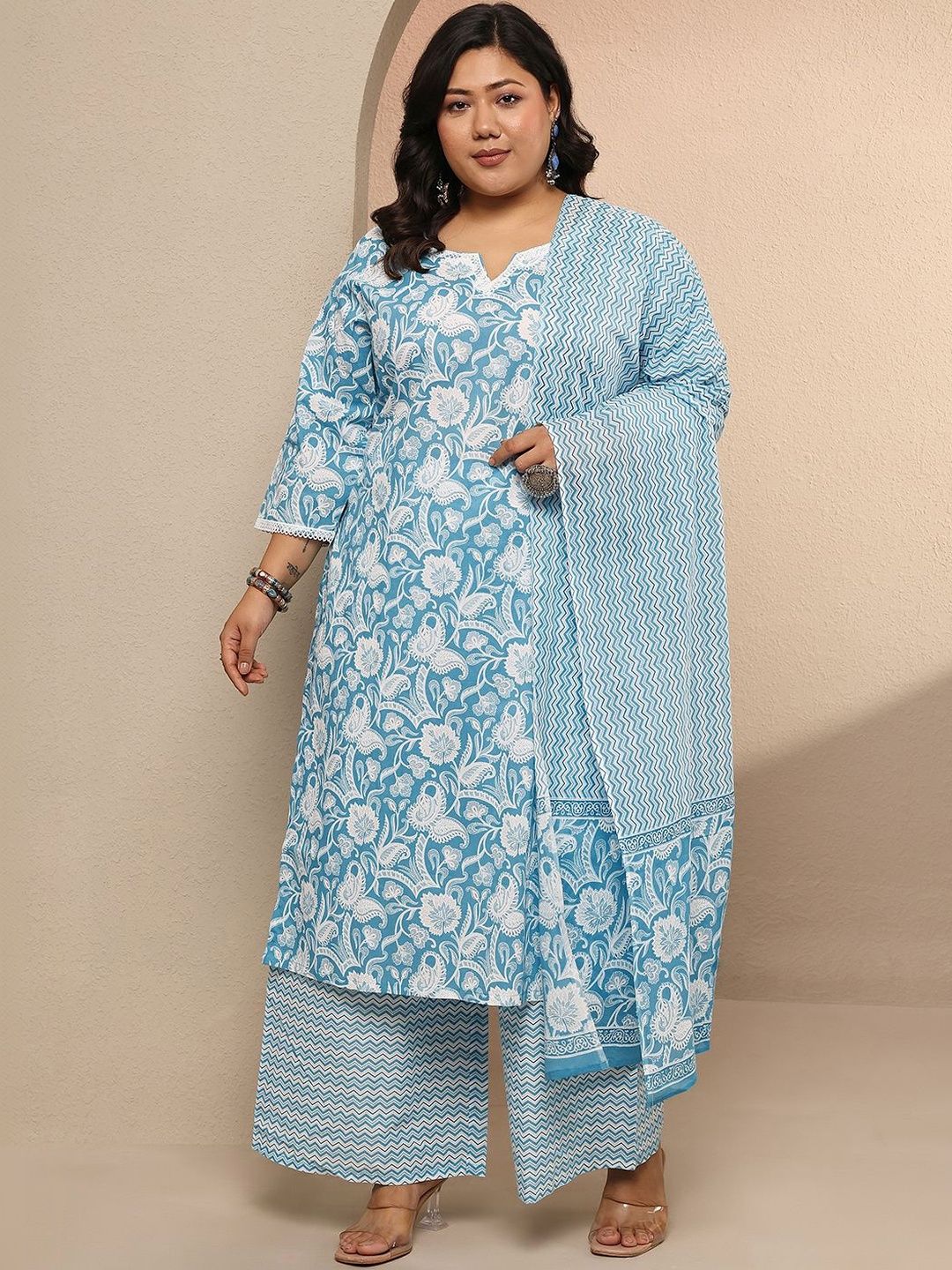 Dhiyona Women's Plus Size Floral Printed Regular Kurta with Palazzos & With Dupatta