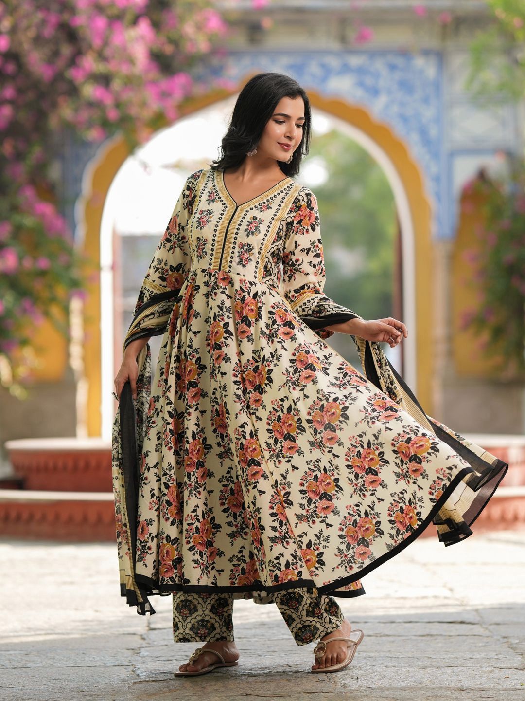 Dhiyona RR Women's Floral Printed Regular Pure Cotton Kurta with Trousers & Dupatta