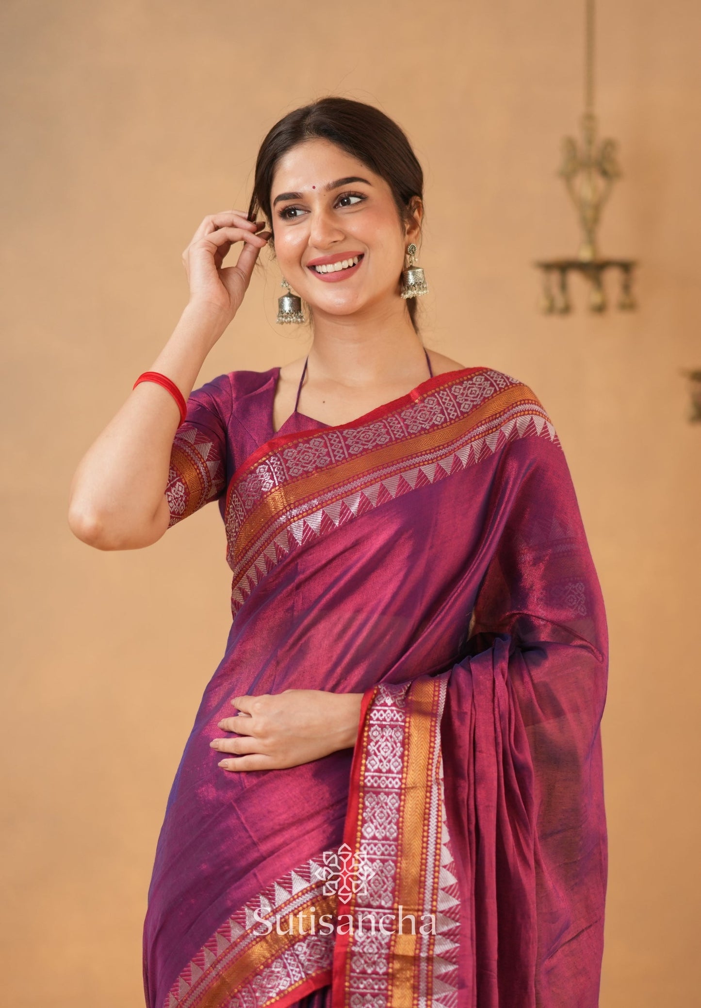 Dhiyona SS Artisan’s Touch: Magenta Handloom Tissue Cotton Saree