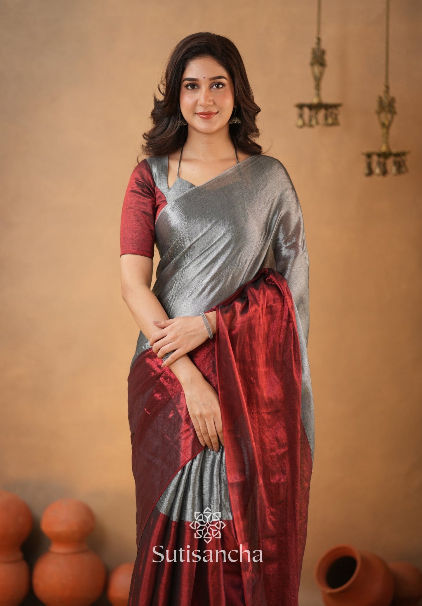 Dhiyona SS Regal Split Elegance Handloom Tissue Cotton Saree