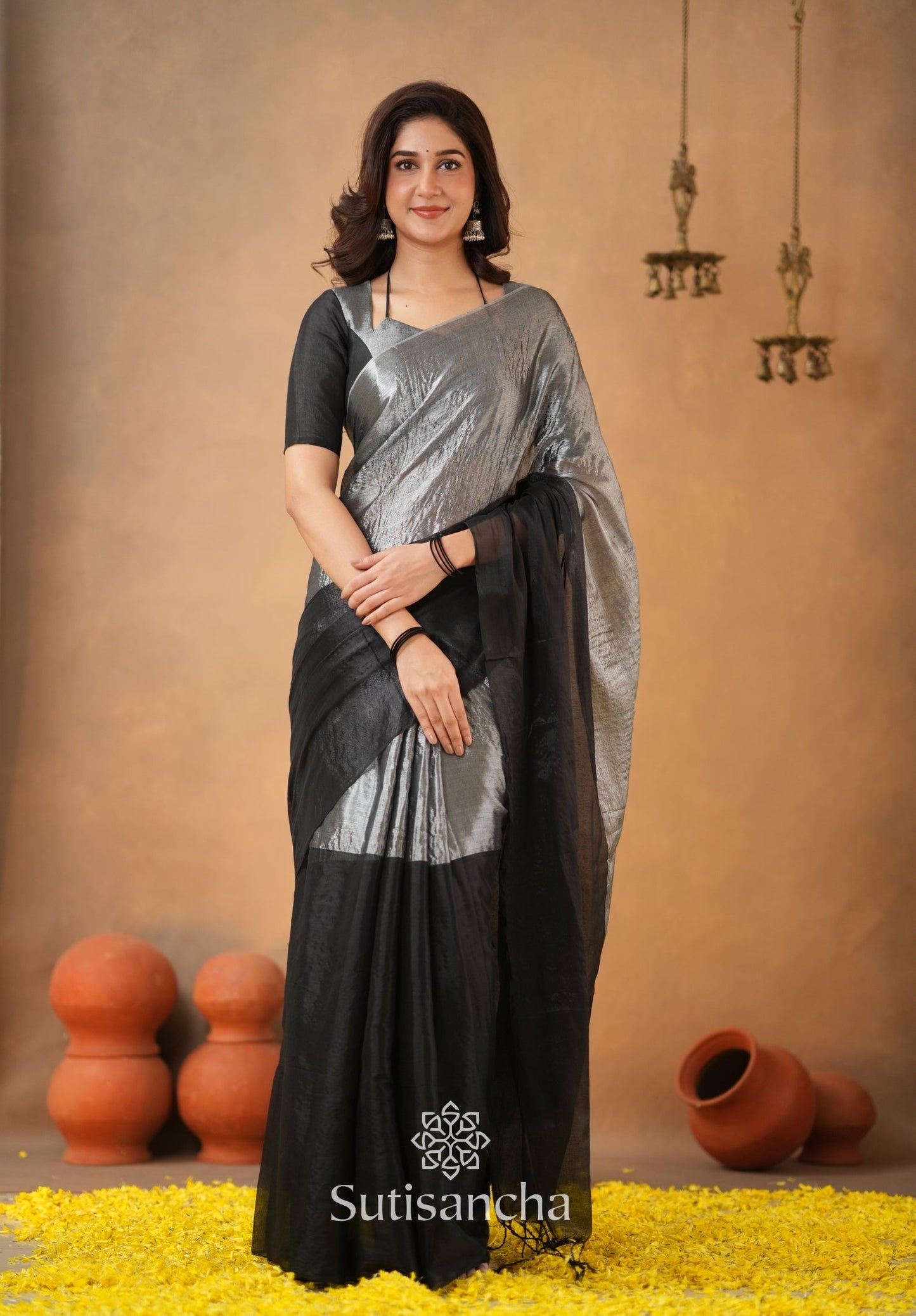 Dhiyona SS Regal Split Elegance Handloom Tissue Cotton Saree