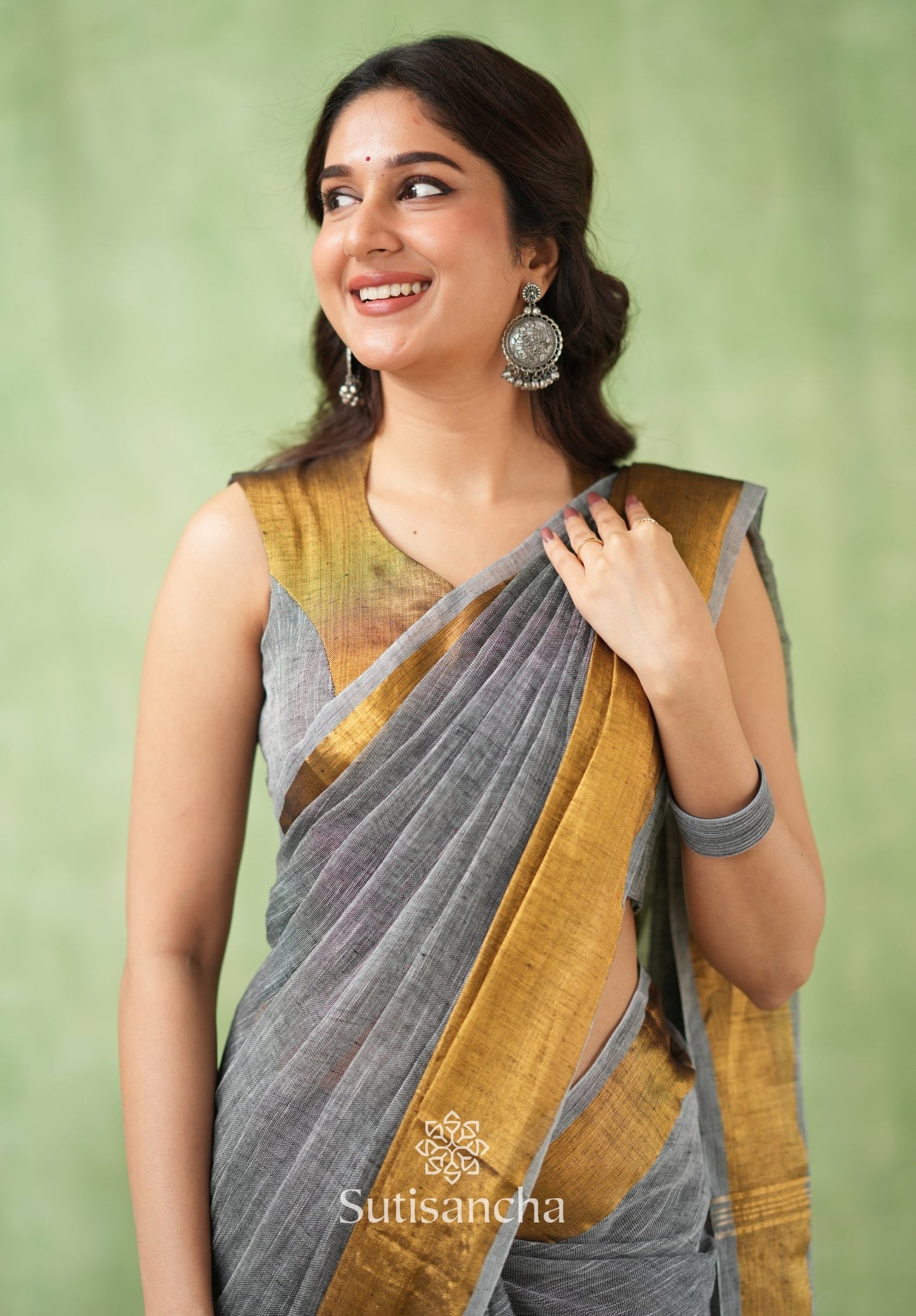 Dhiyona SS Lustrous Golden Border Cotton Linen Saree