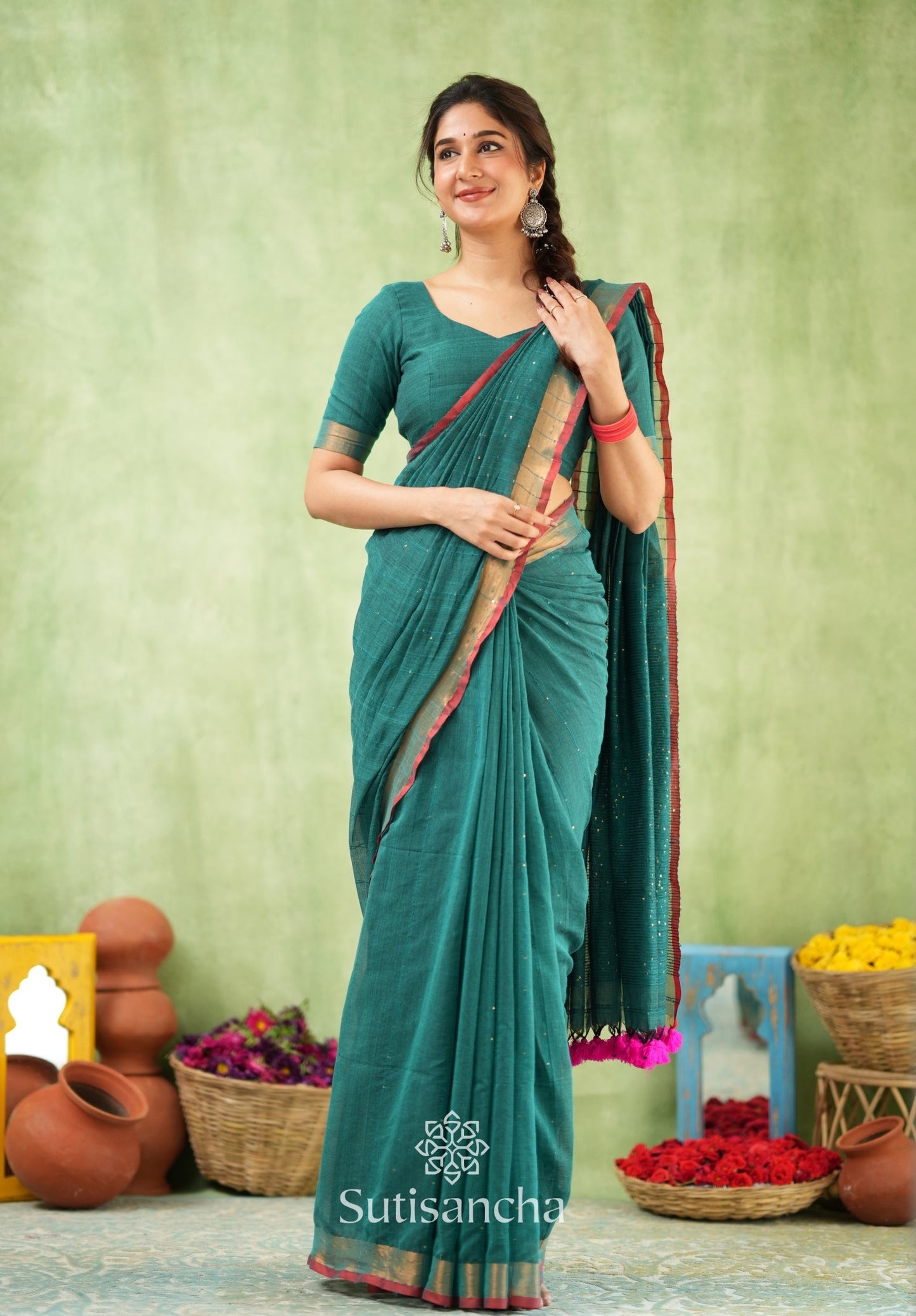 Dhiyona SS Sitaara Mul: Handwoven Sequin Elegance