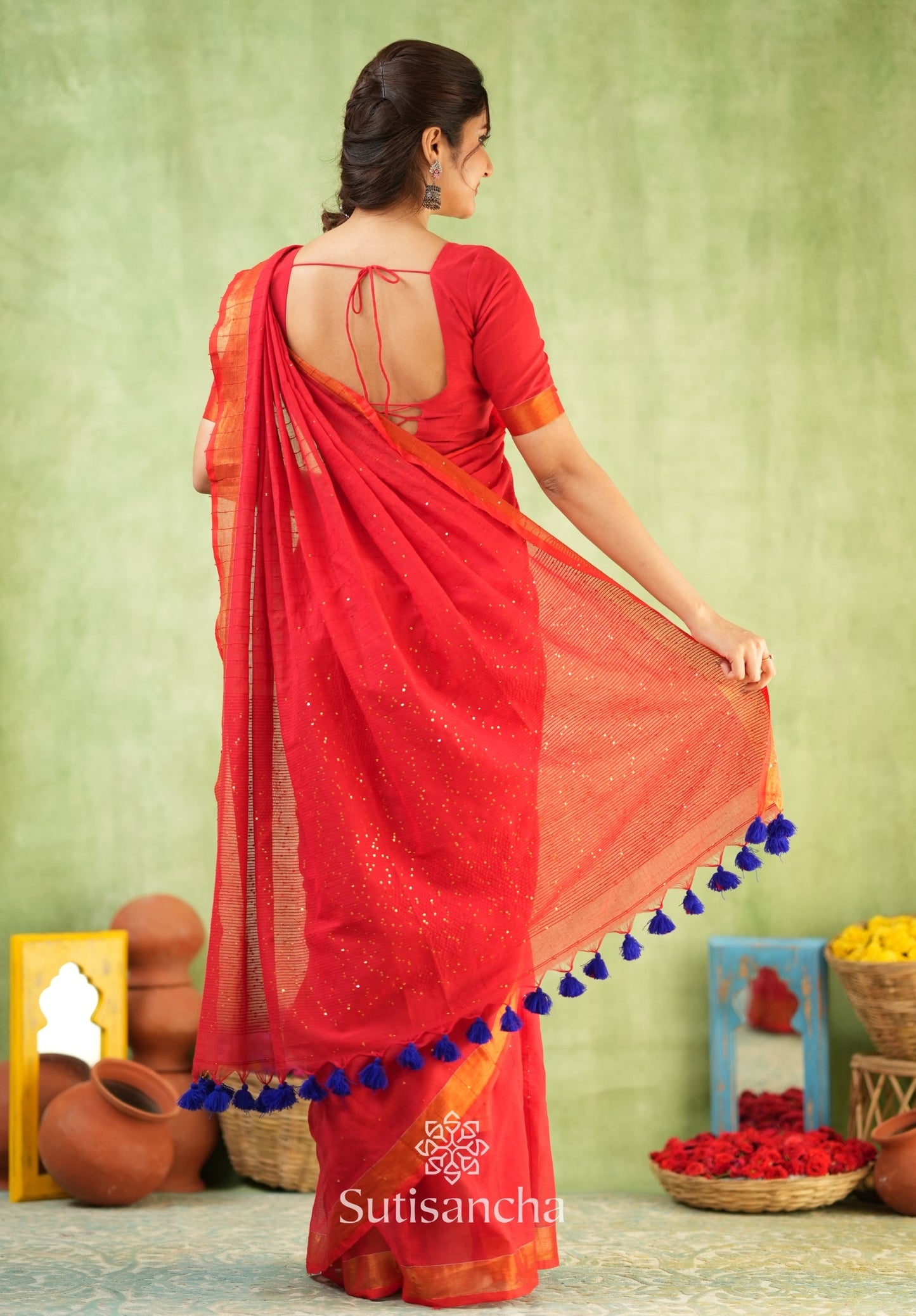 Dhiyona SS Sitaara Mul: Handwoven Sequin Elegance