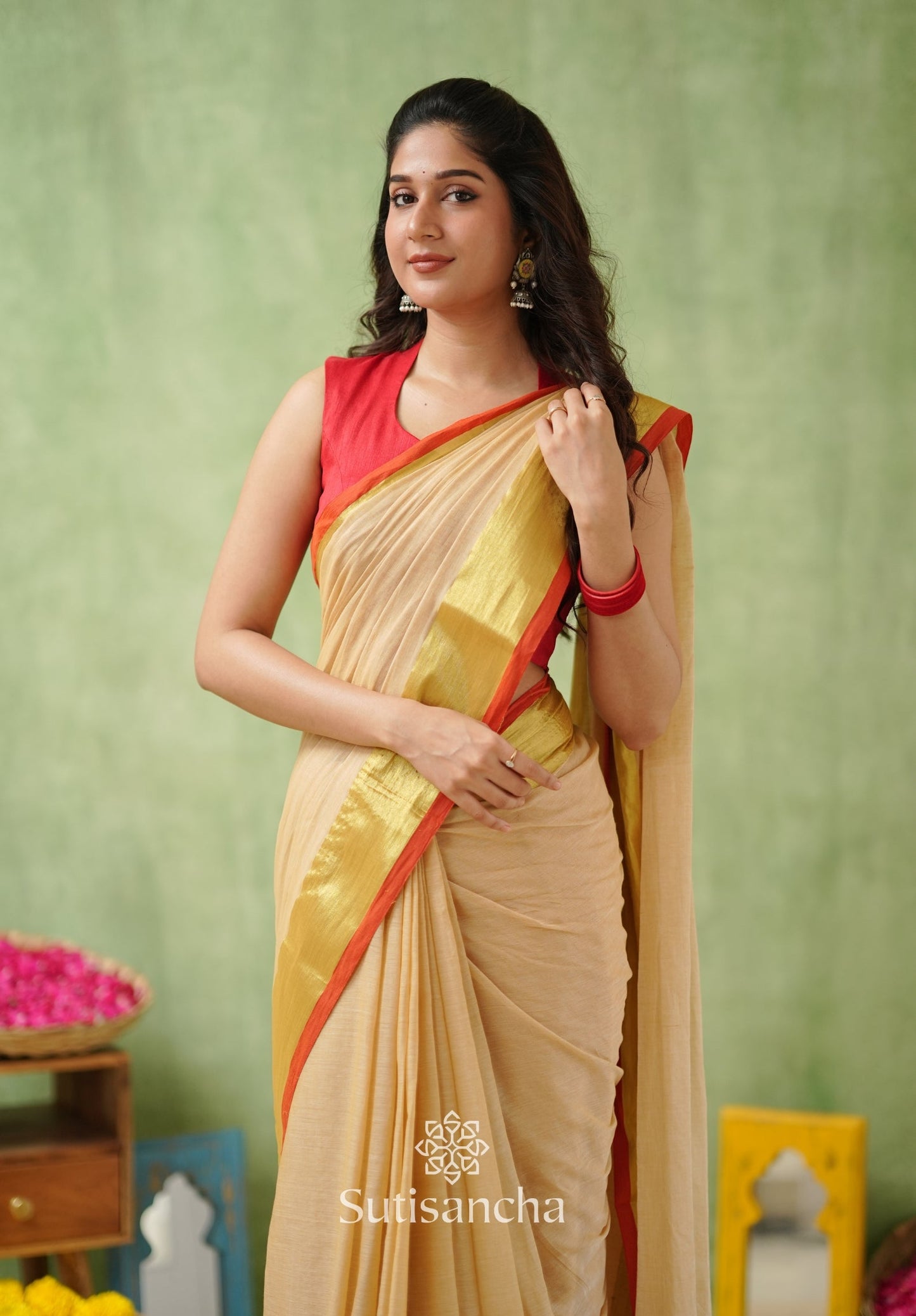 Dhiyona SS Golden Edge Classic Mul Saree