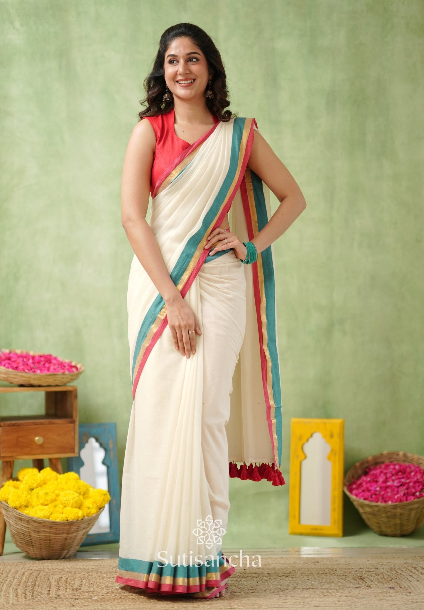 Dhiyona SS Golden Edge Classic Mul Saree