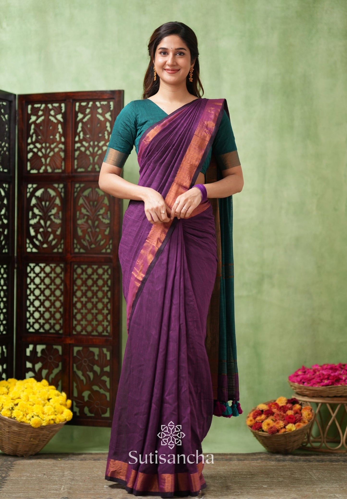 Dhiyona SS Royal Roots Revived Golden Border Cotton Saree