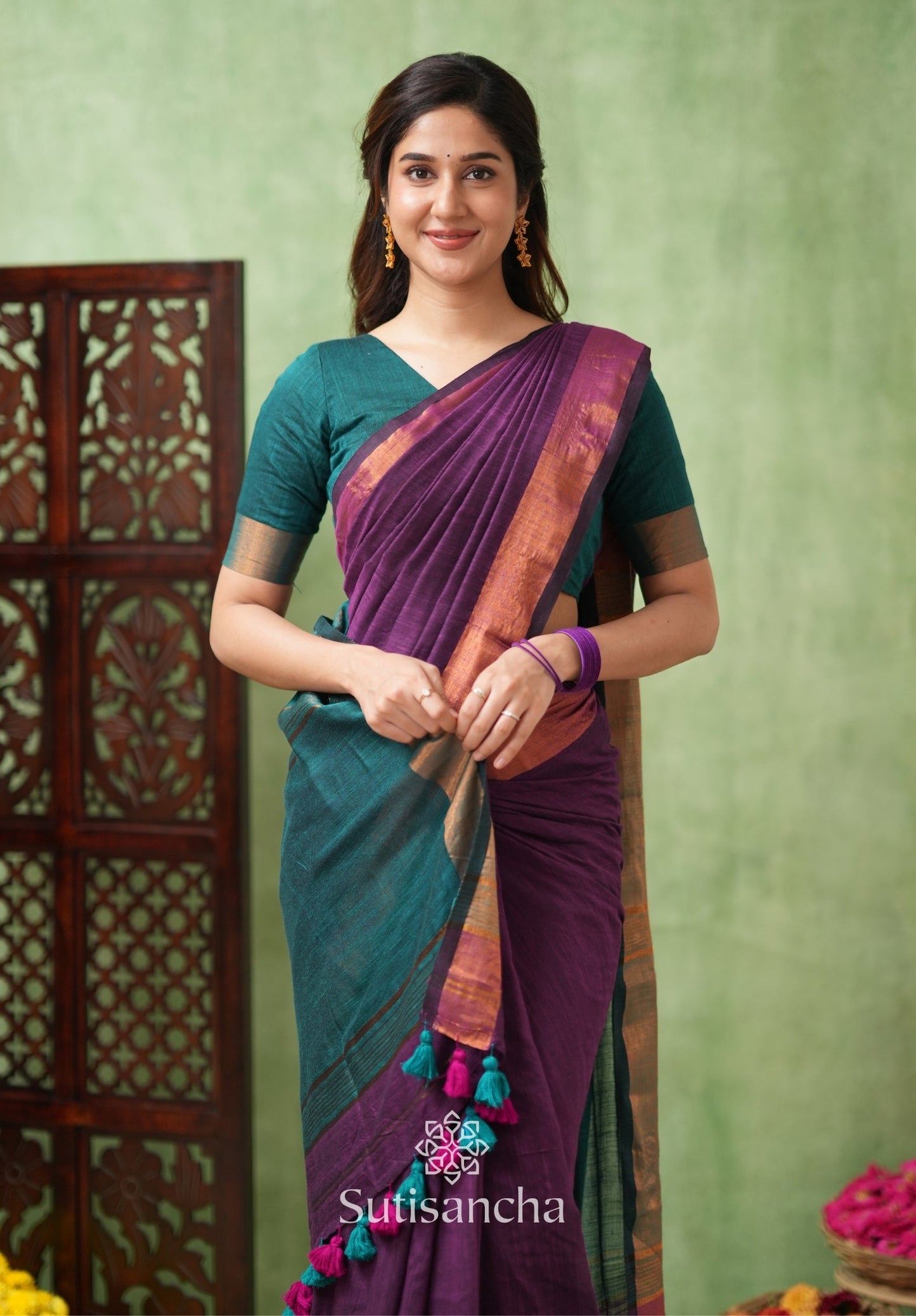 Dhiyona SS Royal Roots Revived Golden Border Cotton Saree