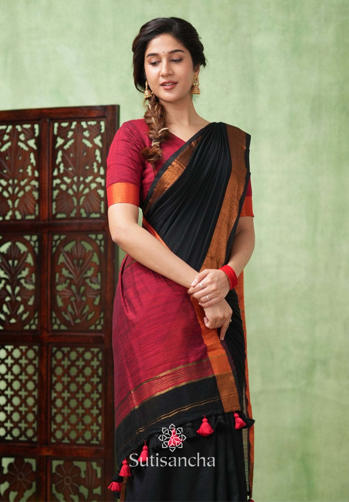 Dhiyona SS Royal Roots Revived Golden Border Cotton Saree