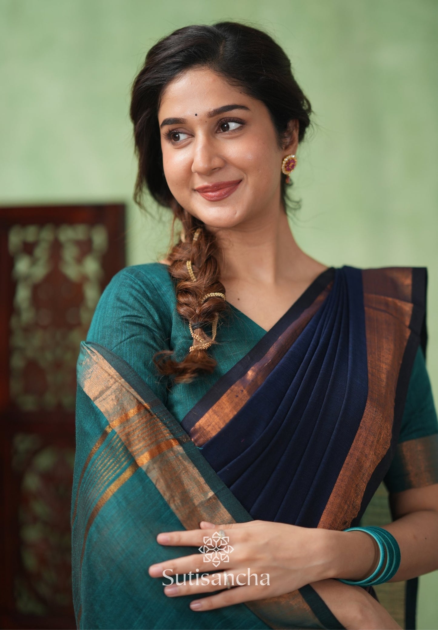 Dhiyona SS Royal Roots Revived Golden Border Cotton Saree