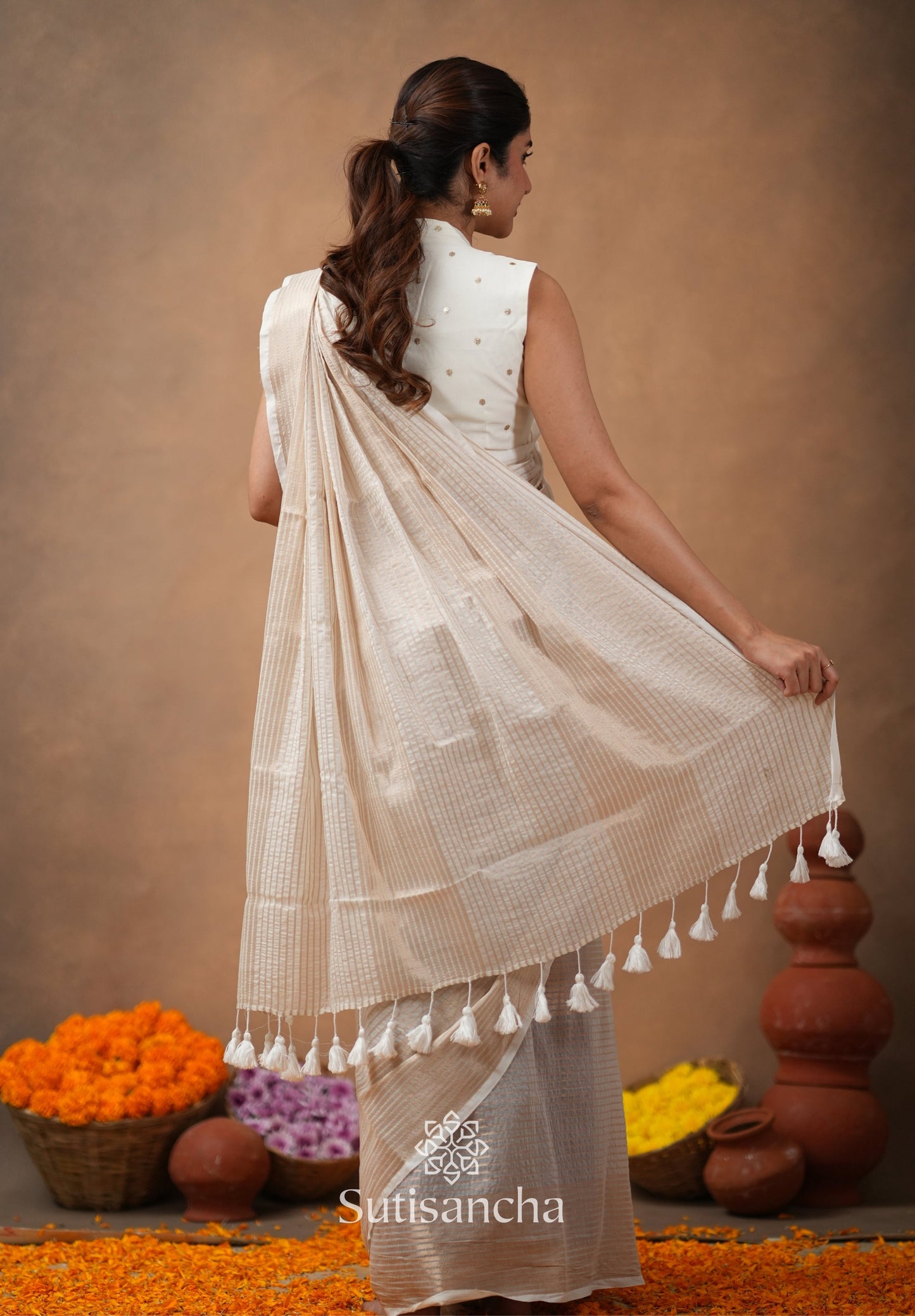 Dhiyona SS Pure Mul Cotton Saree with Subtle Woven Design