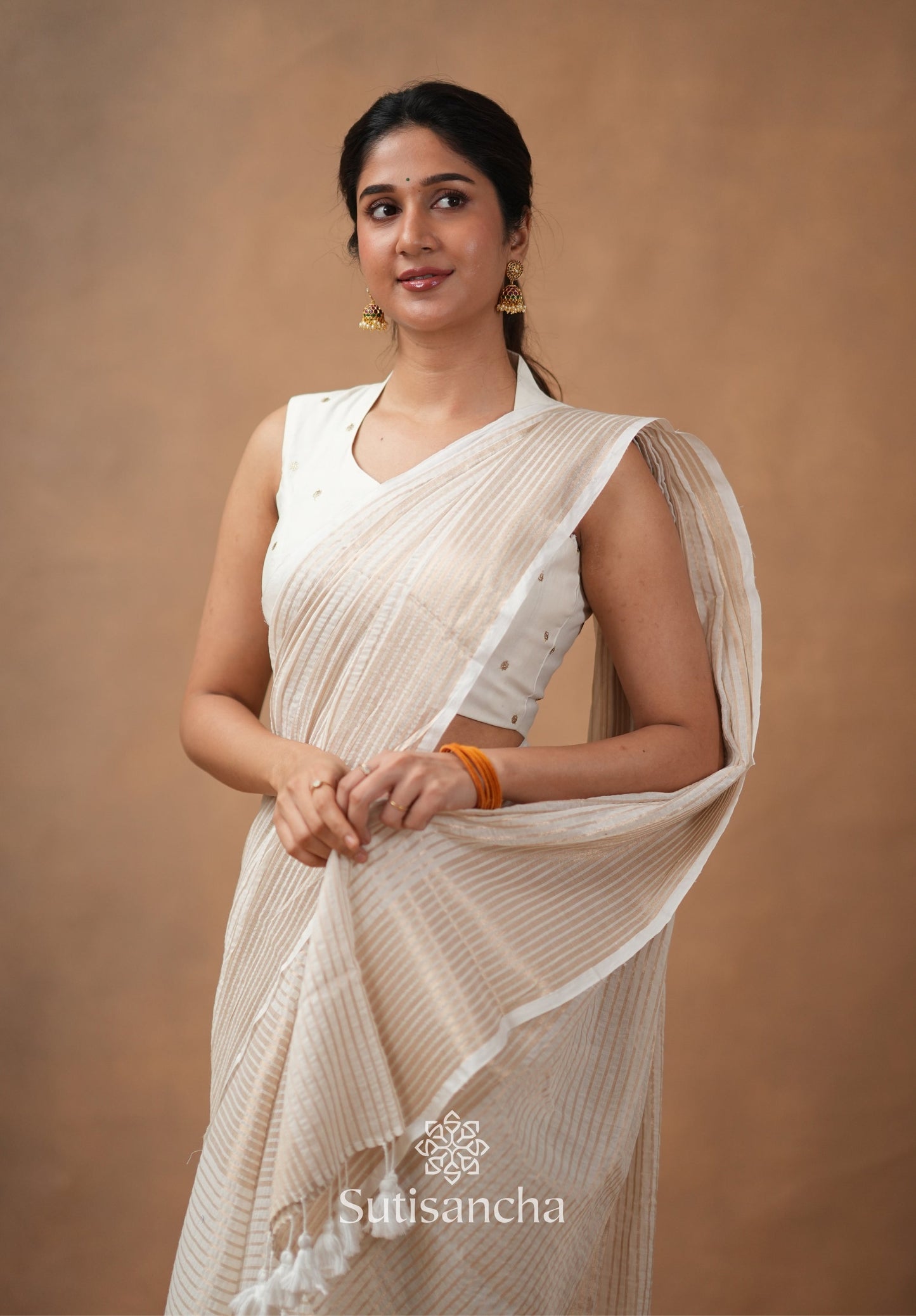 Dhiyona SS Pure Mul Cotton Saree with Subtle Woven Design