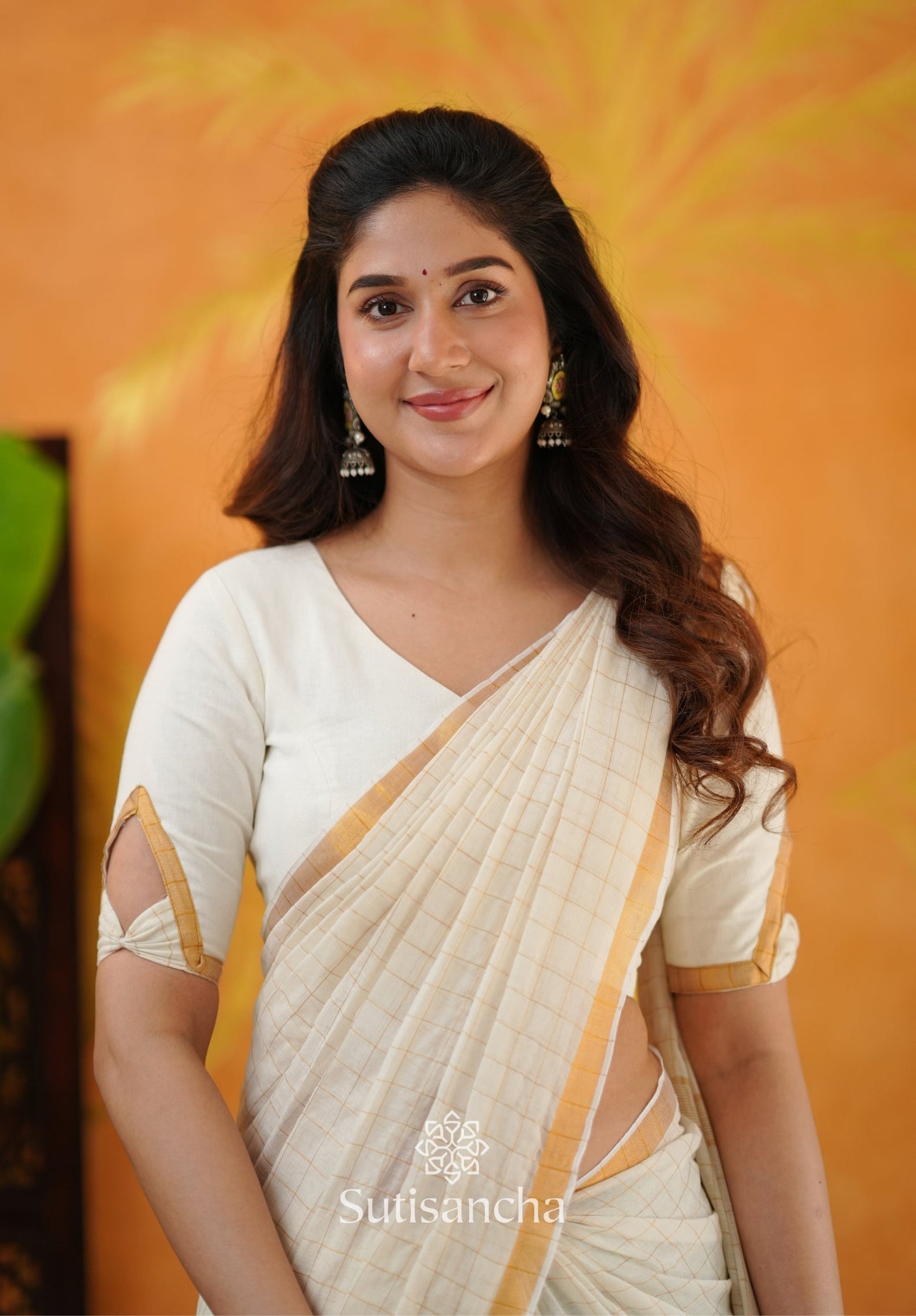 Dhiyona SS Golden Grid Classic Mul Cotton Saree