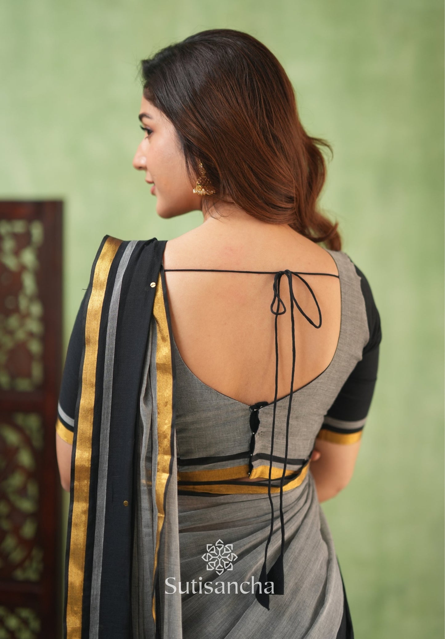 Dhiyona SS Regal Border Mul Cotton Saree