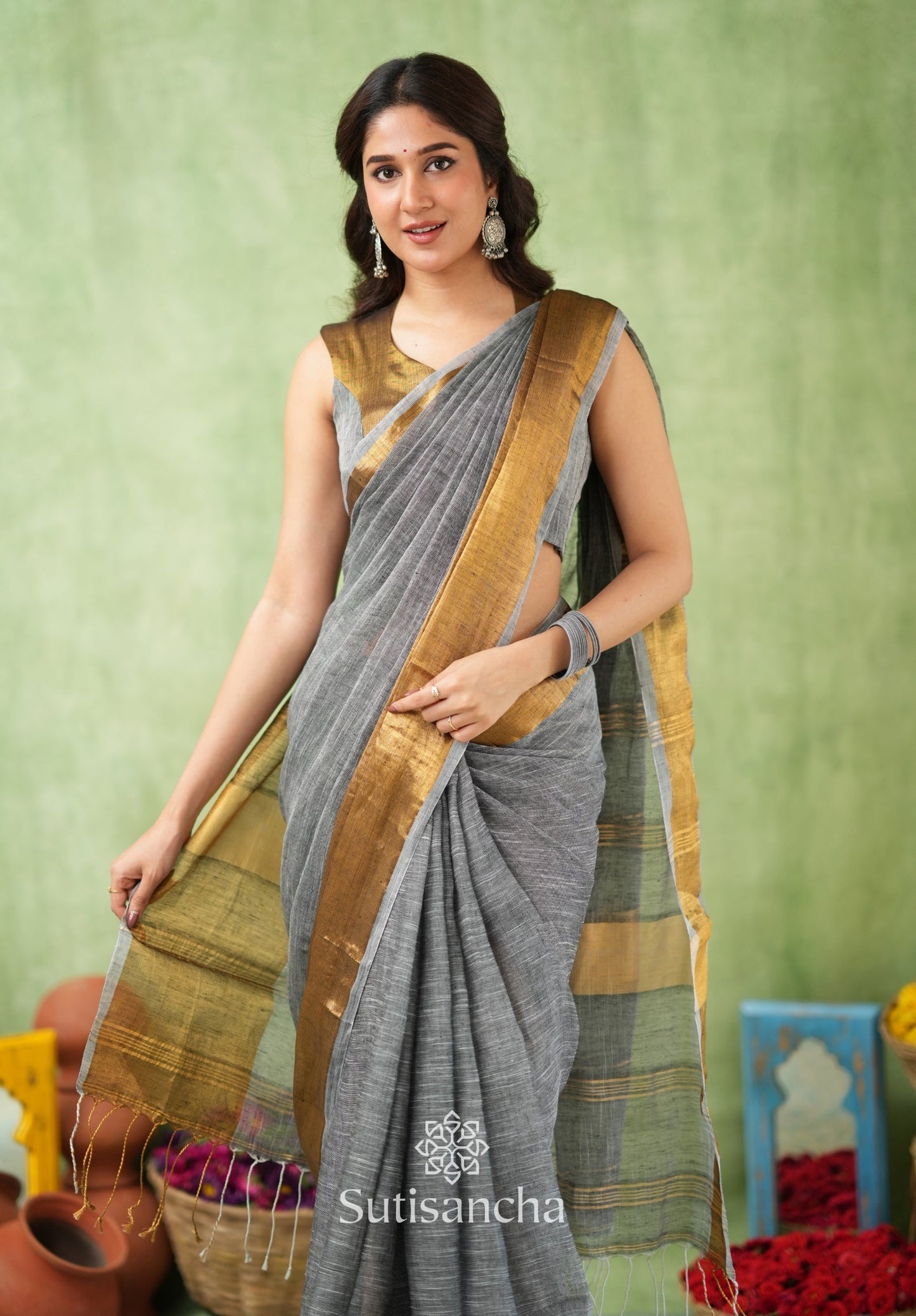 Dhiyona SS Lustrous Golden Border Cotton Linen Saree
