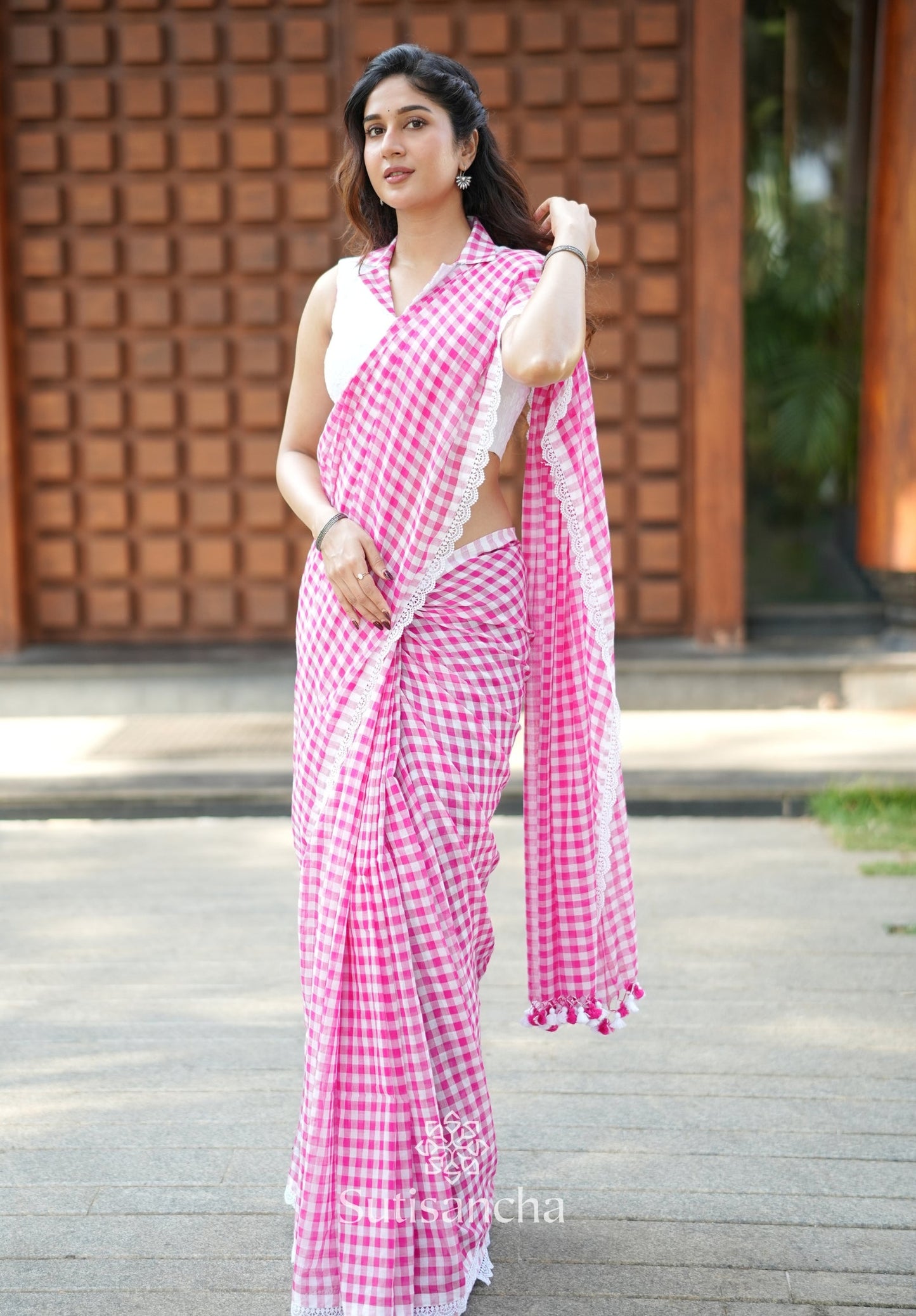 Dhiyona SS Summer Gingham Mul Cotton Saree