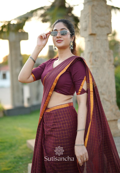 Dhiyona SS Golden Grid Classic Mul Cotton Saree