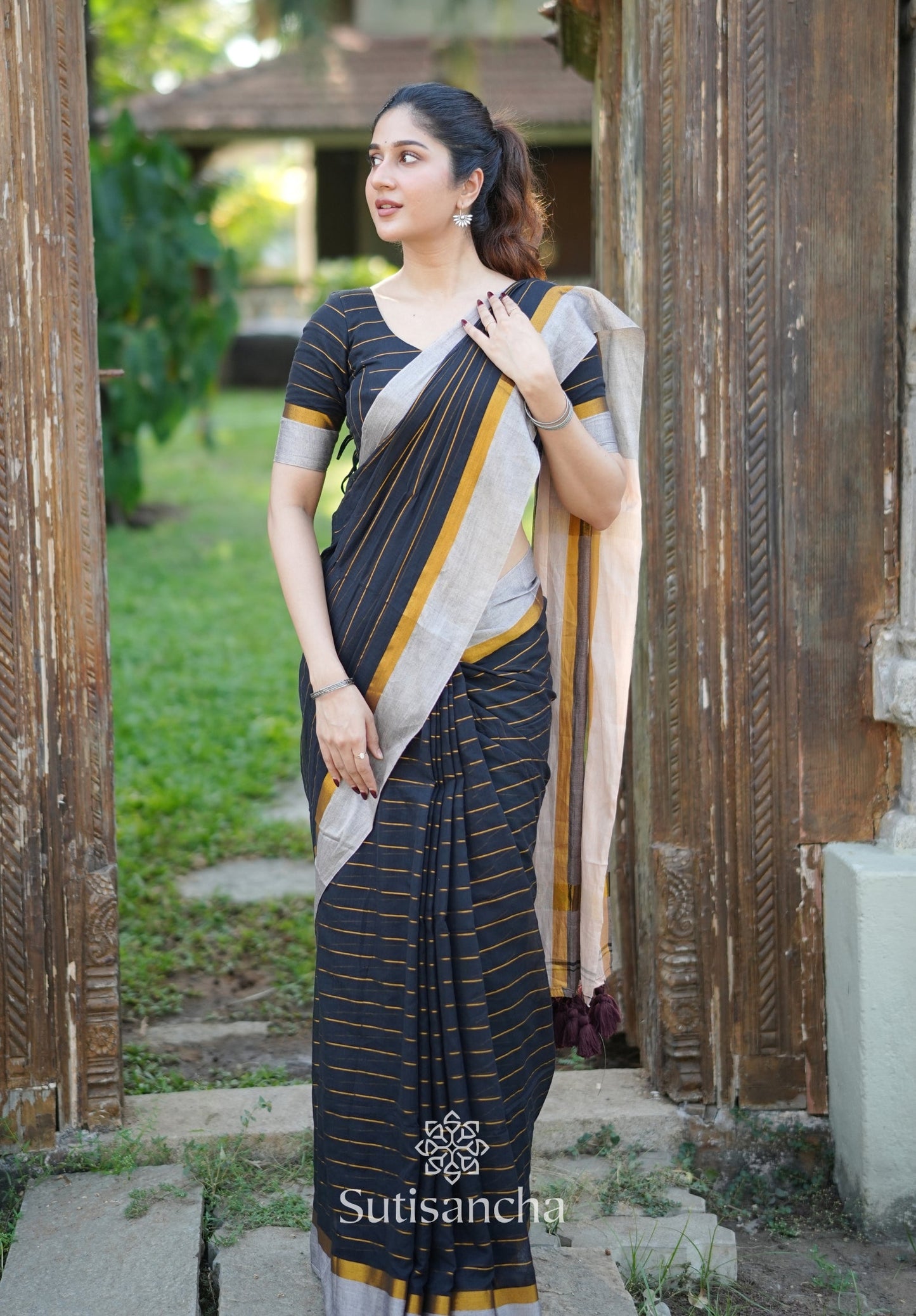 Dhiyona SS Midnight Gleam Mul Cotton Saree