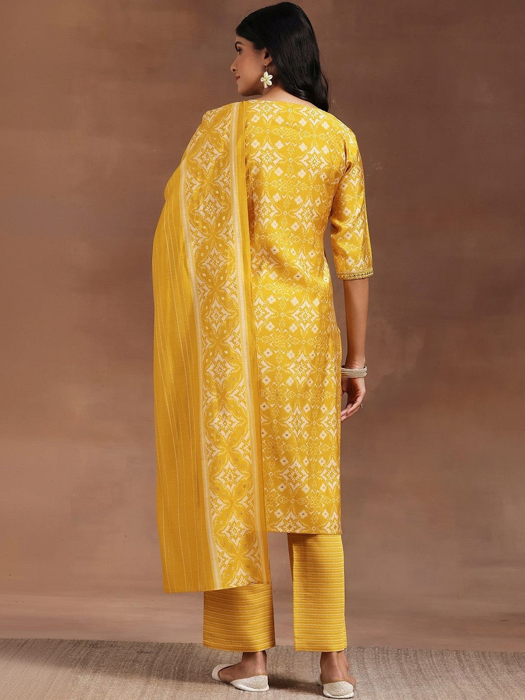 Women Ethnic Motifs Printed Regular Mirror Work Kurta with Trousers & With Dupatta