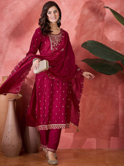 Floral Embroidered Round Neck Sequinned Straight Kurta With Trousers & Dupatta