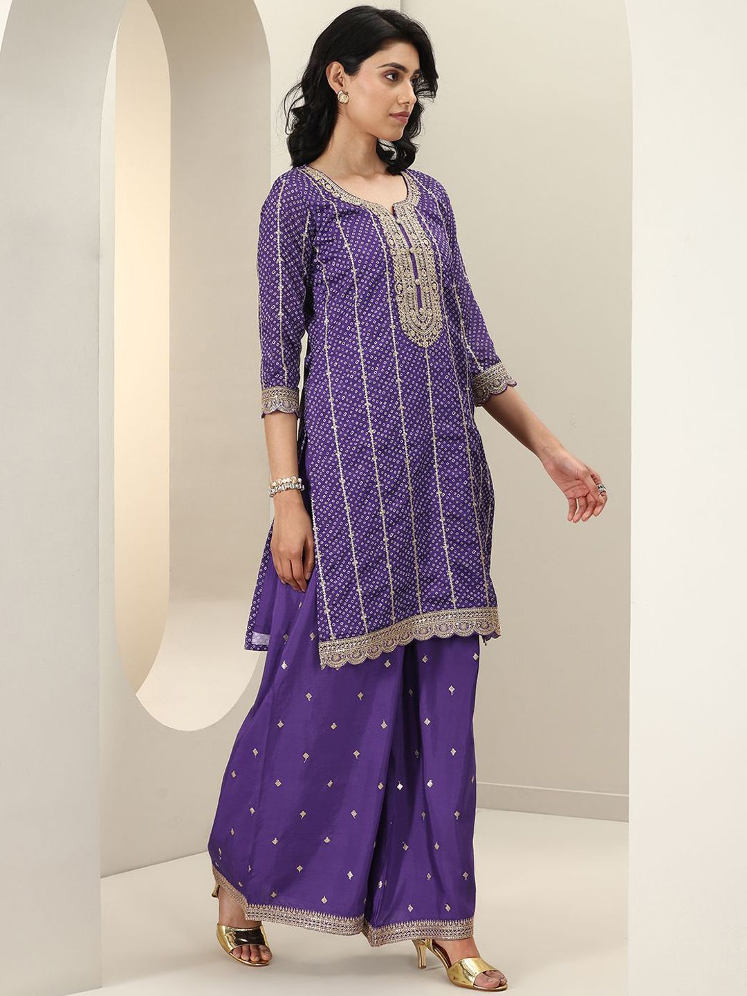 Dhiyona LL Bandhani Printed Sweetheart Neck Straight Kurta With Palazzos & Dupatta