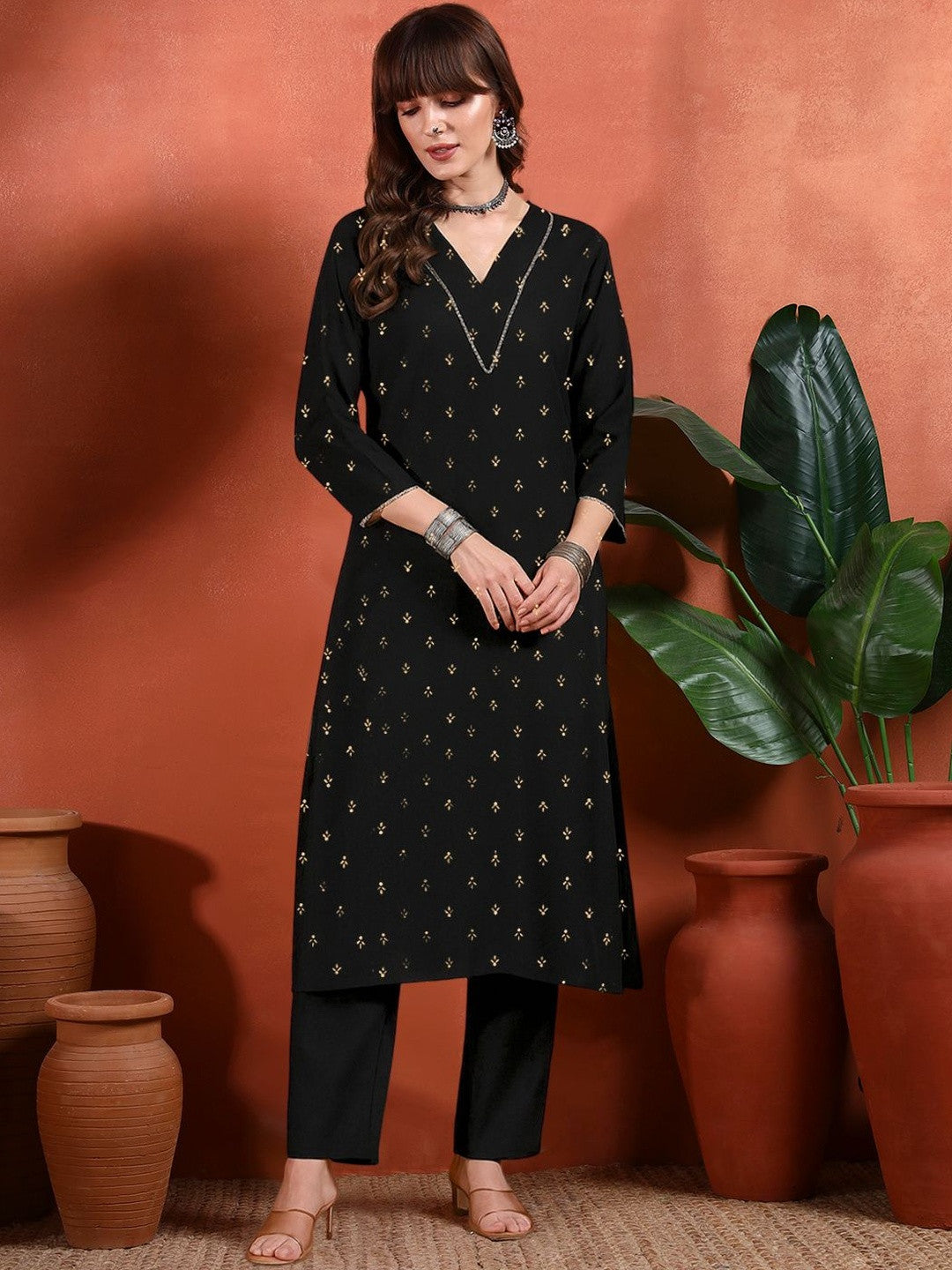 Dhiyona SN Women Ethnic Motifs Printed Regular Kurta with Trousers