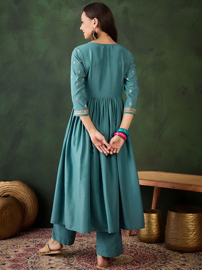 Dhiyona SN Women's Floral Yoke Design V-Neck Thread Work Empire Anarkali Kurta With Trousers