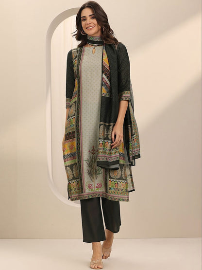 Women Ethnic Motifs Printed Regular Kurta with Trousers & With Dupatta