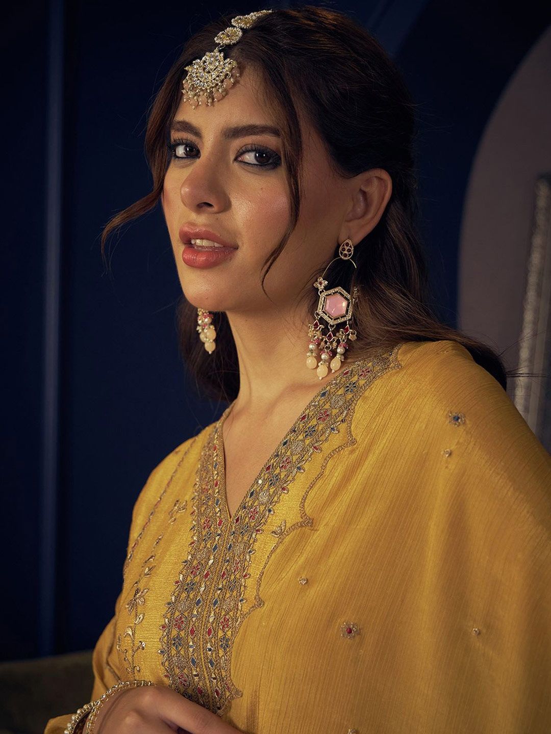 Dhiyona CH Women Ethnic Motifs Embroidered Regular Kurta with Patiala & With Dupatta