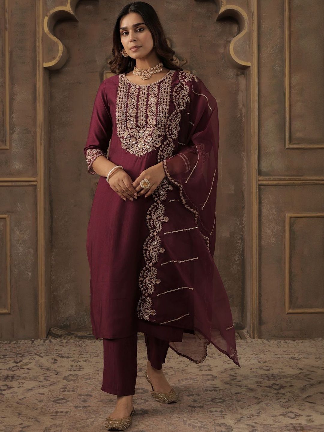 Dhiyona IE Women Ethnic Motifs Embroidered Kurta with Trousers & Dupatta