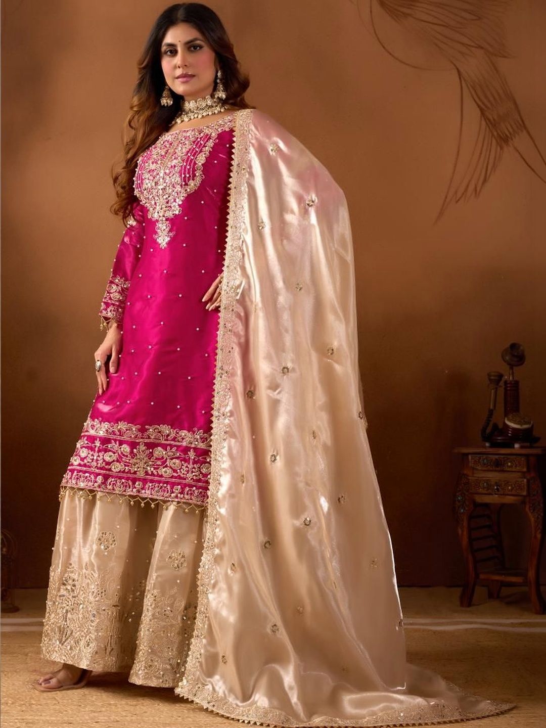 Dhiyona KL Women Ethnic Motifs Embroidered Regular Kurta with Sharara & With Dupatta