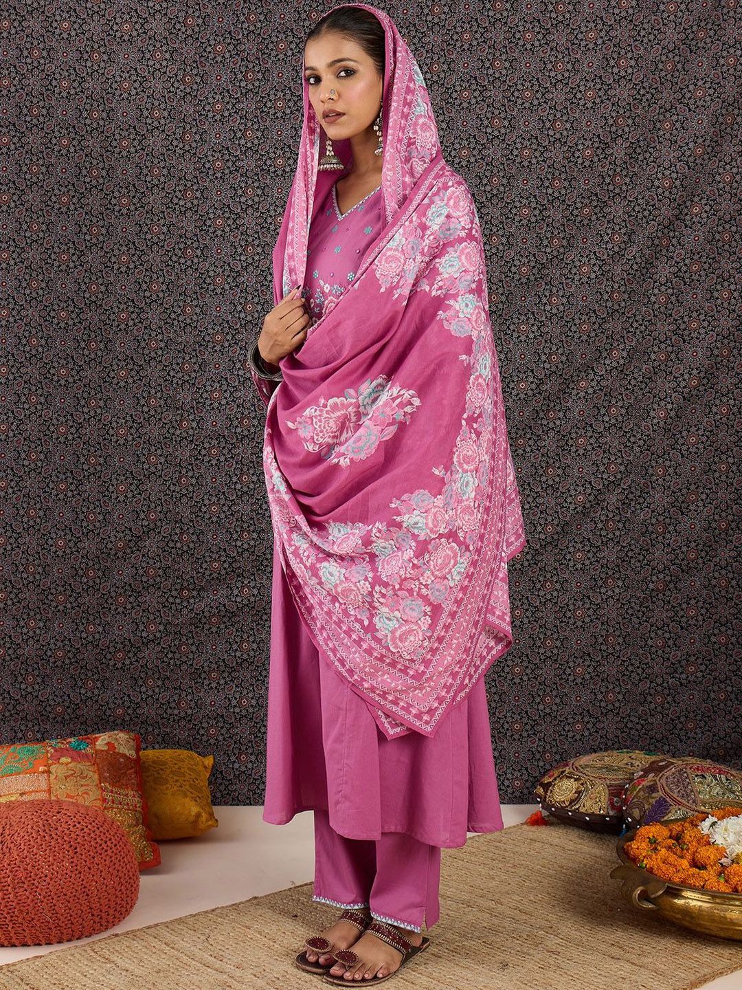 Women Floral Embroidered Regular Thread Work Pure Cotton Kurta with Trousers & With Dupatta