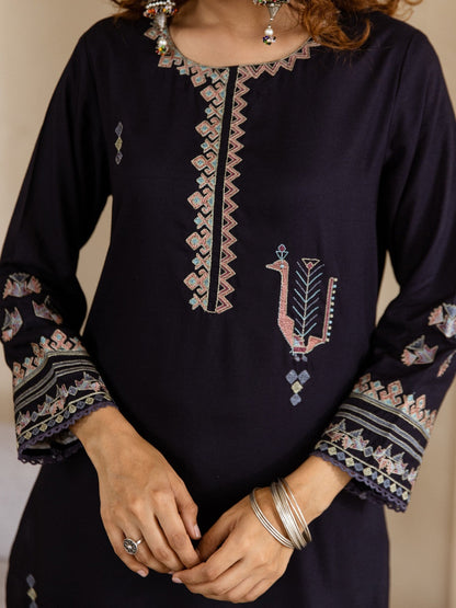 Ethnic Motifs Embroidered Round Neck Thread Work Straight Kurta With Palazzos