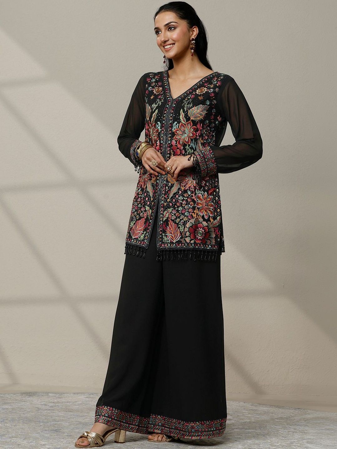 Dhiyona LL Women Floral Embroidered Panelled Thread Work Kurti with Palazzos & With Dupatta
