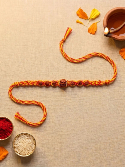 Dhiyona Rakhi