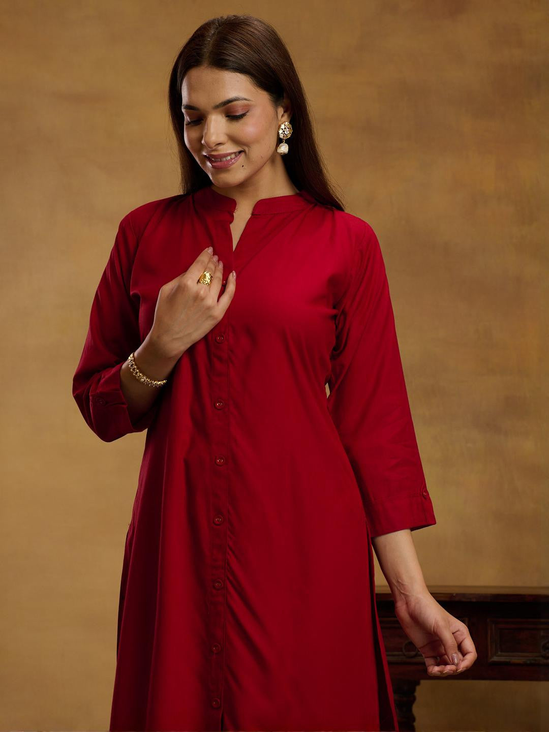 Women Maroon Viscose Rayon Kurta Sets