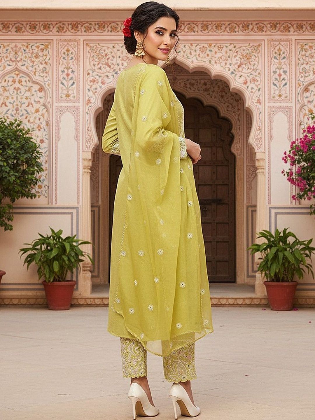 Dhiyona KL Floral Embroidered Panelled Thread Work Anarkali Kurta With Palazzo & Dupatta
