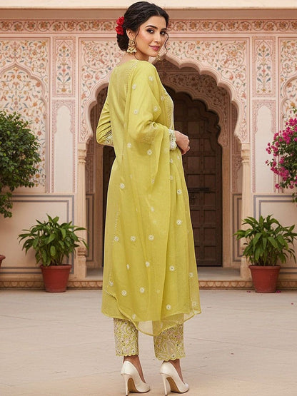 Dhiyona KL Floral Embroidered Panelled Thread Work Anarkali Kurta With Palazzo & Dupatta