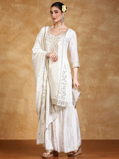 Dhiyona VA Women Floral Embroidered Kurta with Sharara & Dupatta