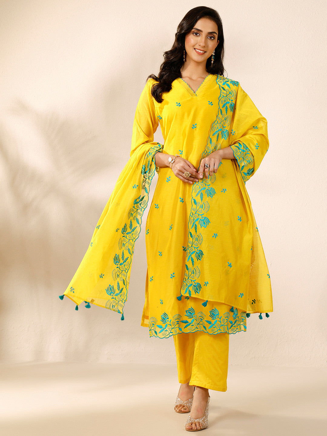 Women Ethnic Motifs Embroidered Regular Thread Work Kurta with Trousers & With Dupatta